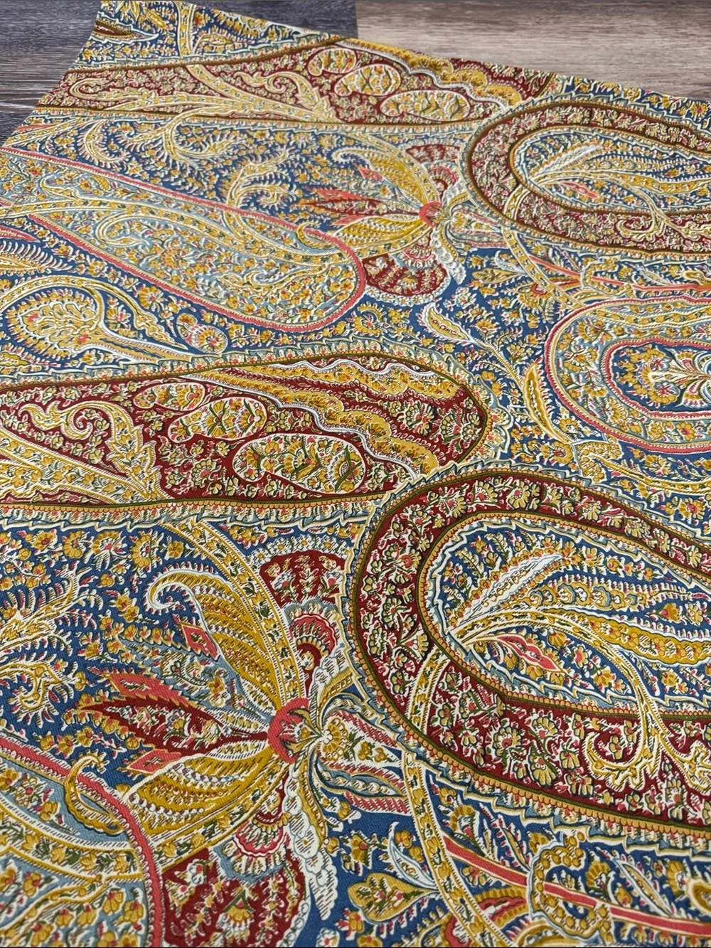 Williams- Sonoma Aurora Paisley textile, tablecloth or drape, 70”x108”